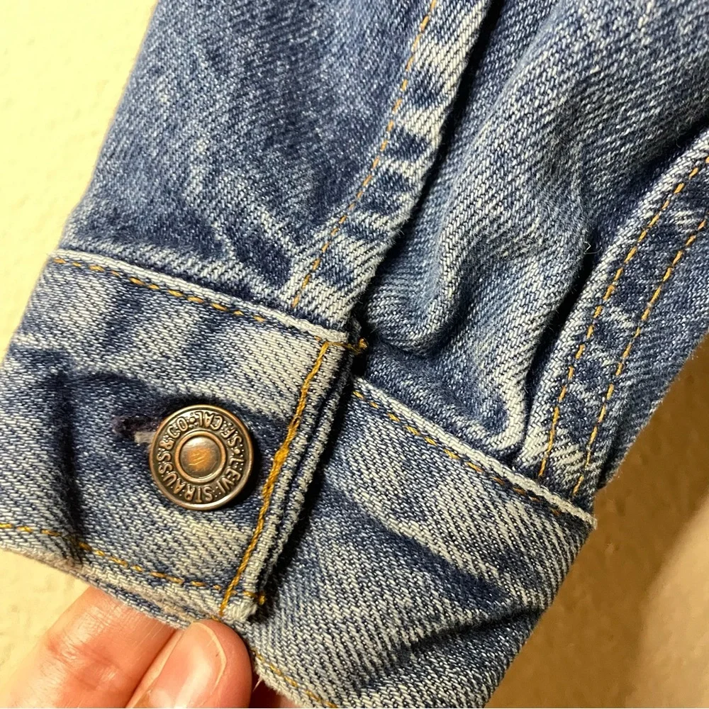 Vintage Boy/Girl Levi’s Medium Wash Denim Jean Jacket Size 16 Made In U.S.A - Picture 6 of 11